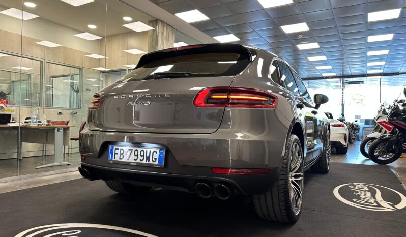 PORSCHE MACAN S pieno