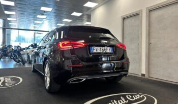 MERCEDES-BENZ A180D SPORT pieno