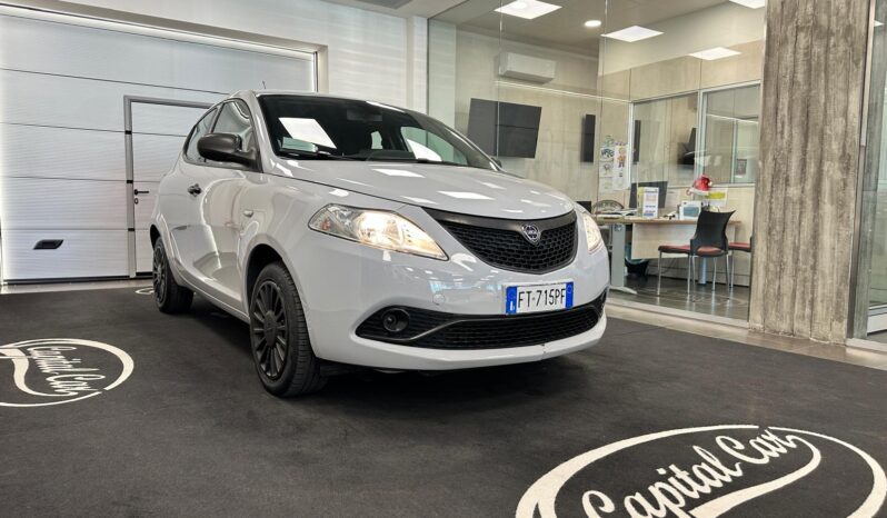 LANCIA YPSILON pieno