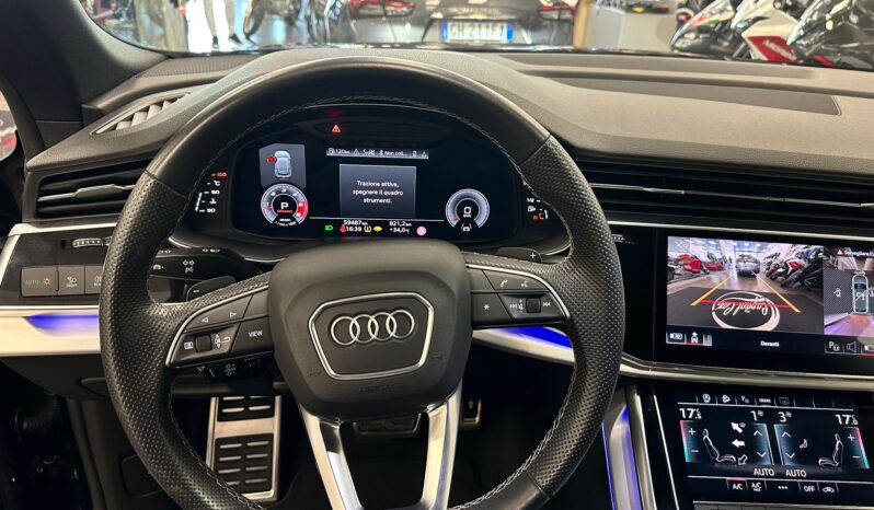 AUDI Q8 50TDI pieno