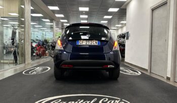 LANCIA YPSILON 1.0HYBRID SILVER pieno