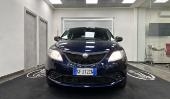 LANCIA YPSILON 1.0HYBRID SILVER pieno