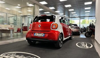 SMART FOR FOUR pieno