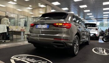 AUDI Q3 40TFSI pieno