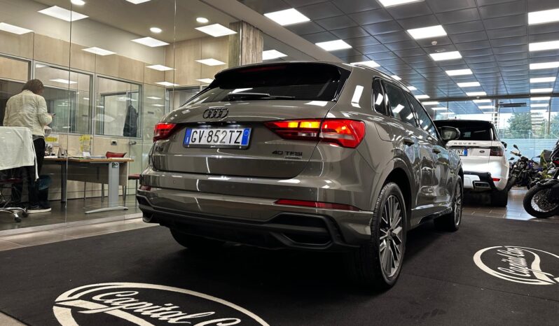 AUDI Q3 40TFSI pieno