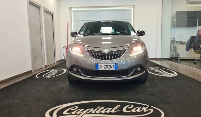 LANCIA YPSILON 1.0HYBRID pieno