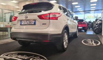 NISSAN QASHQAI pieno