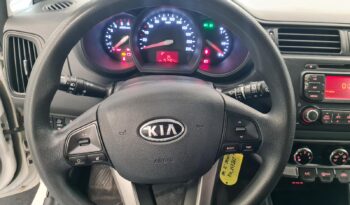 KIA RIO pieno