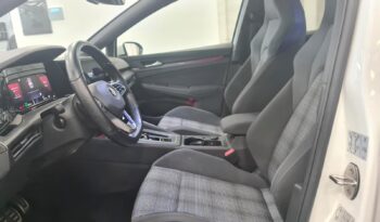 VOLKSWAGEN GOLF GTE pieno