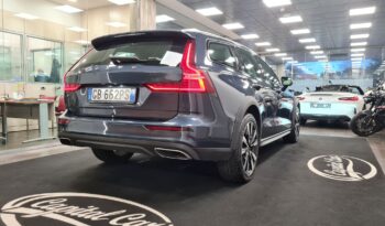 VOLVO V60 CROSS COUNTRY pieno