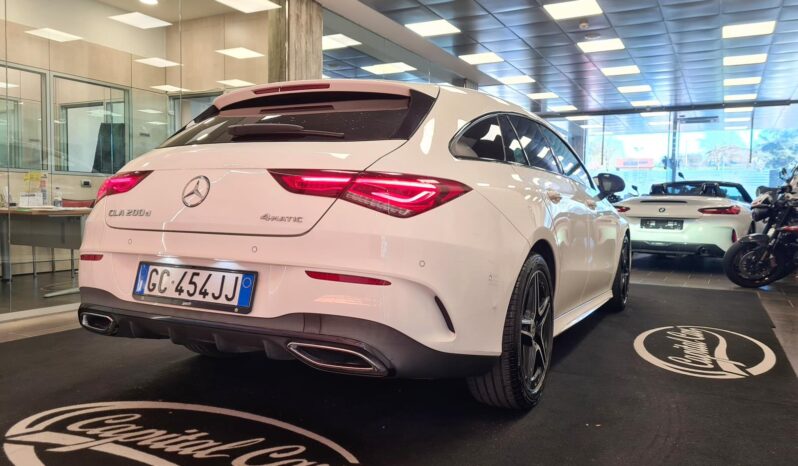 MERCEDES-BENZ CLA SHOOTING BRAKE 200D PREMIUM pieno