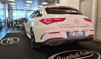 MERCEDES-BENZ CLA SHOOTING BRAKE 200D PREMIUM pieno