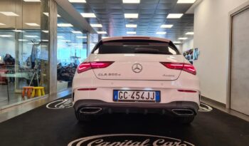 MERCEDES-BENZ CLA SHOOTING BRAKE 200D PREMIUM pieno