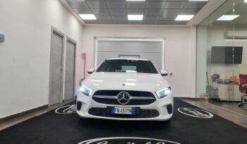 MERCEDES-BENZ A 180 pieno